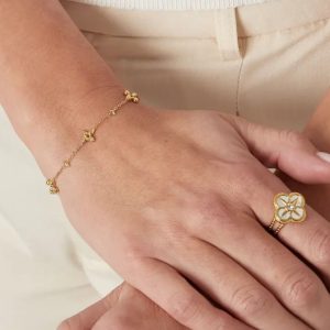 Gracy Lou Armband Gold Tragebild Gracy Lou Armband Gold Tragebild